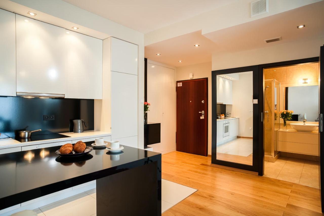 Platinum Towers Luxury Apartments Varşovia Exterior foto