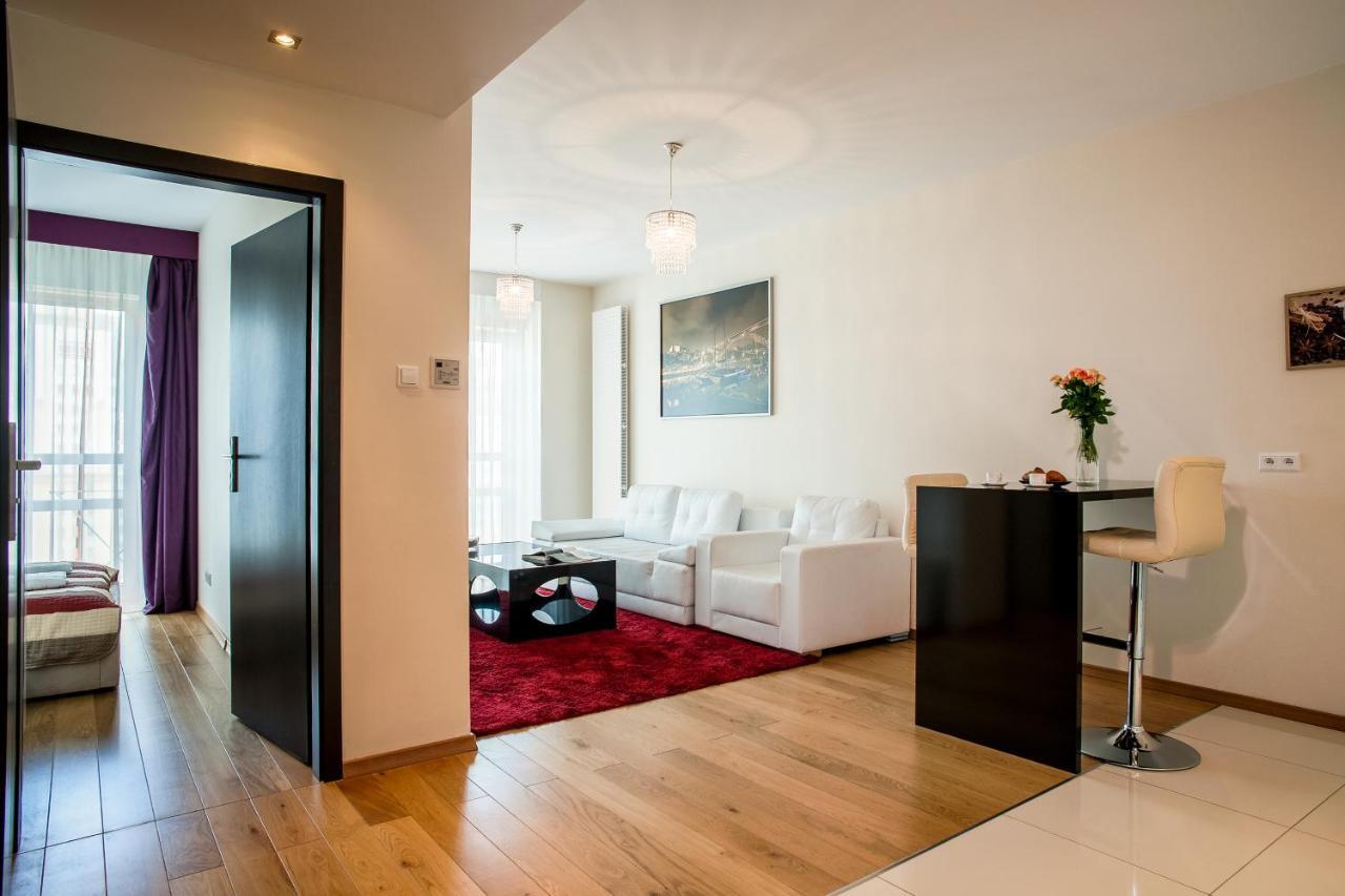 Platinum Towers Luxury Apartments Varşovia Exterior foto