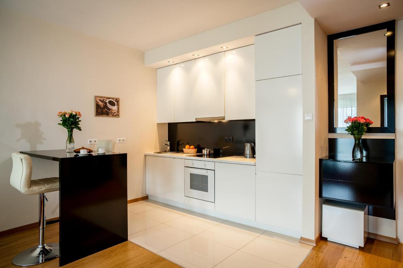 Platinum Towers Luxury Apartments Varşovia Exterior foto